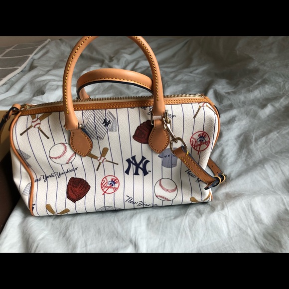 Dooney & Bourke Bags New York Yankee Dooney Bourke Purse Poshmark